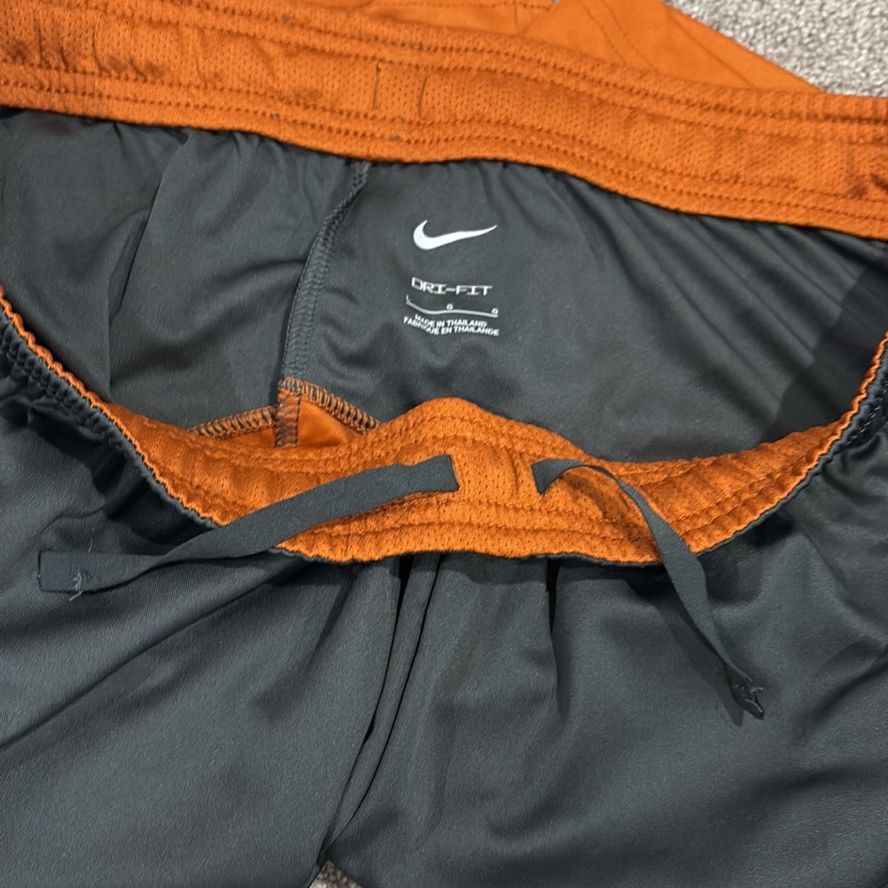 Texas Longhorns. Nike shorts. Nice details for athletic shorts. - Picture 3 of 4